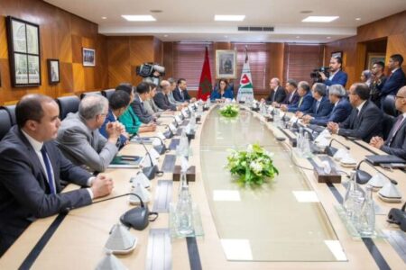 Minister Fatima Zahra Mansouri presides over a power handover ceremony between Presidents of Al Omran Group