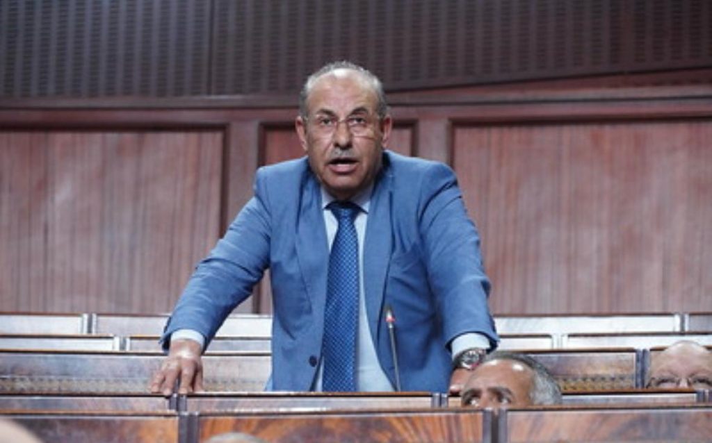 فيضانات اللوكوس تدفع النائب محمد حماني إلى مساءلة وزير التشغيل حول إنقاذ مناصب الشغل بإقليم العرائش