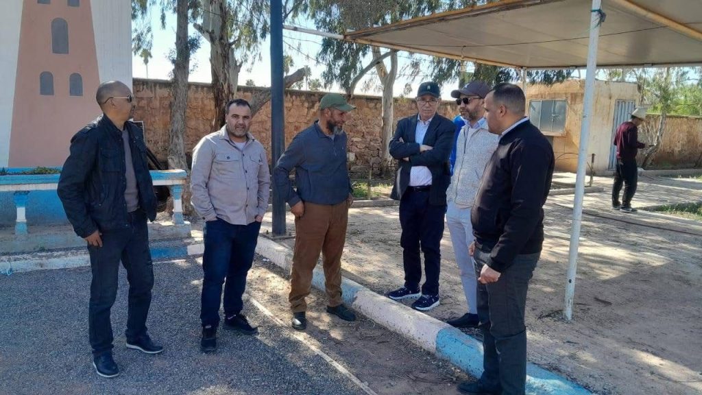 التويزي يتفقد مواقع ملاعب القرب ويعلن قرب انطلاق الأشغال بآيت أورير