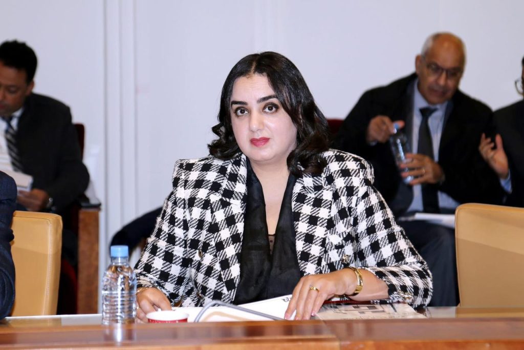 إلهام الساقي تثير إشكالية محاربة الأمية في صفوف النساء والفتيات بالعالم القروي