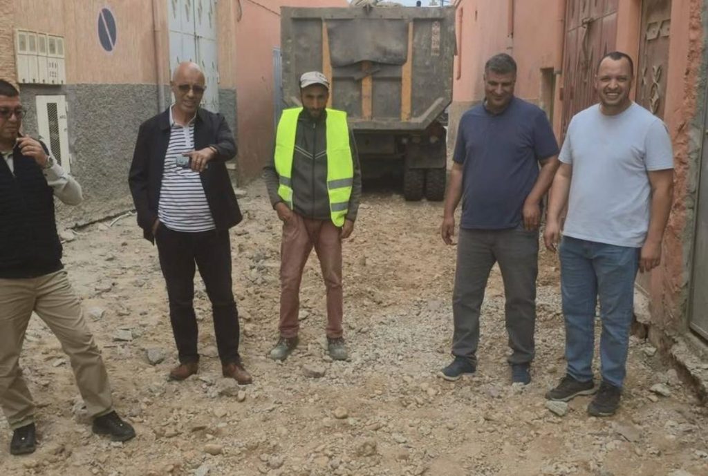 مشاريع القرب تتواصل بجماعة بيوكرى بإطلاق أوراش تهيئة أحياء سكنية