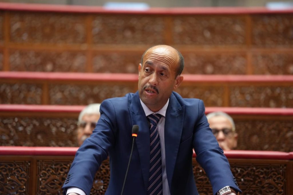 آيت اصحا يطالب الحكومة باعتماد خطة واضحة لتقليص العجز التجاري وتحسين القدرة الشرائية