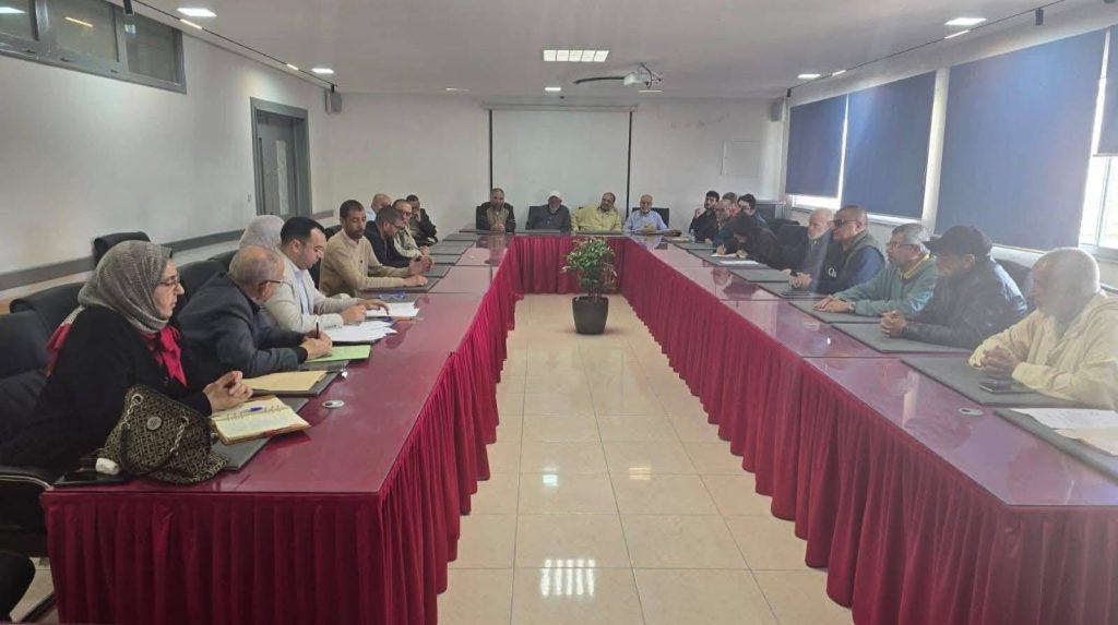 رئيس جماعة الفنيدق يتعهد بالاستجابة لمطالب تجار سوق المسيرة بعد لقاء تشاوري