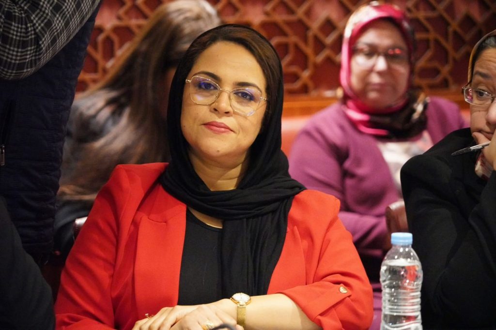 نادية بزندفة تفتح ملف تعثر مشاريع “فرصة” وتطالب وزيرة السياحة بحلول عاجلة لإنقاذ المقاولين الشباب