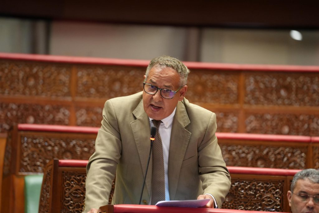 المرابط يحذر من تفاقم عزلة القرى ويدعو إلى خطة وطنية شاملة لإصلاح النقل القروي