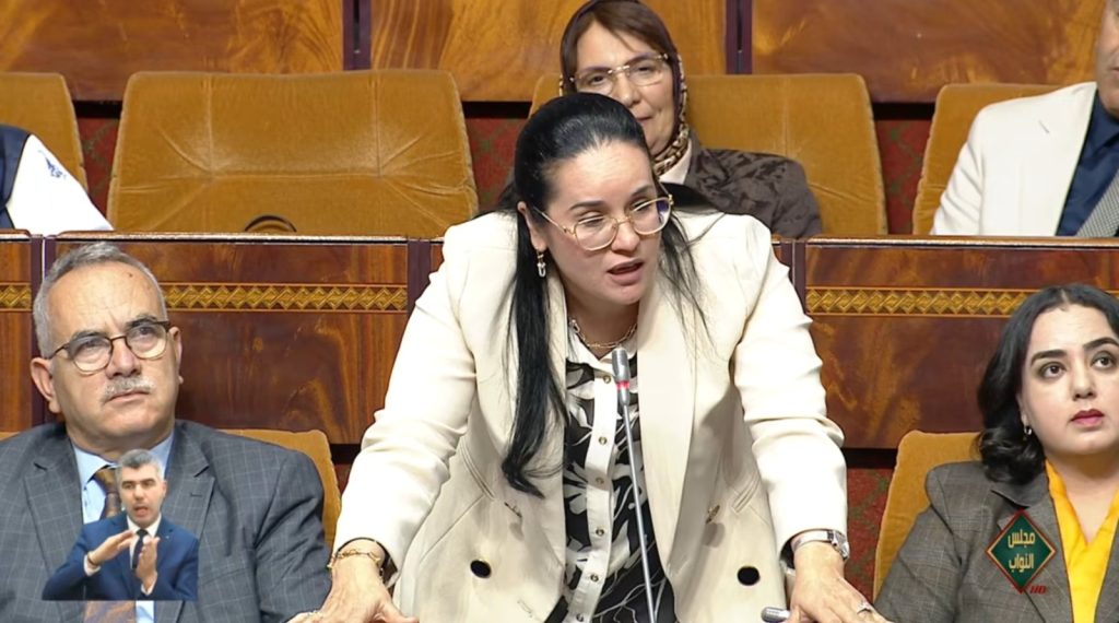 قلوب فيطح تنتقد “التمييز” في برنامج مدارس الريادة وتدعو إلى تقييم موضوعي للتجربة