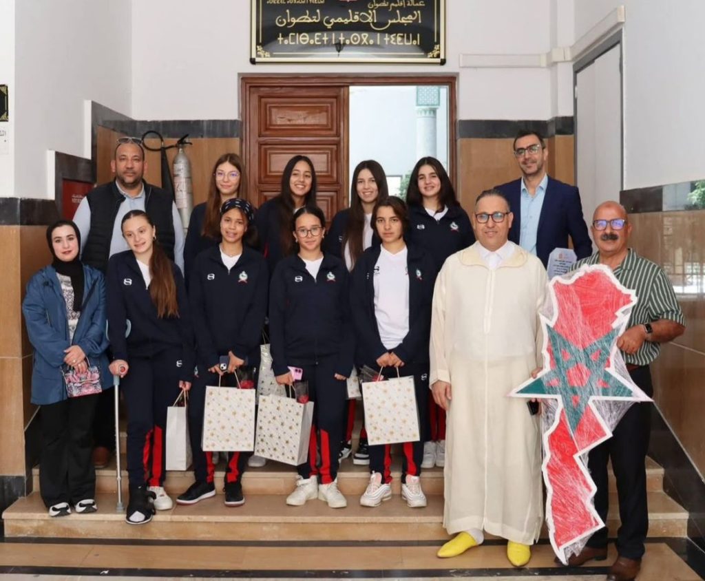 تتويج وطني يشع من تطوان.. رئيس المجلس الإقليمي يحتفي ببطلات “لاباز” لكرة السلة المدرسية