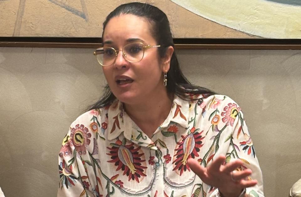 قلوب فيطح من أصيلة: المشاركة تبدأ من التسجيل والمرأة المغربية مطالبة بتجاوز عتبة الثلث نحو قيادة المؤسسات