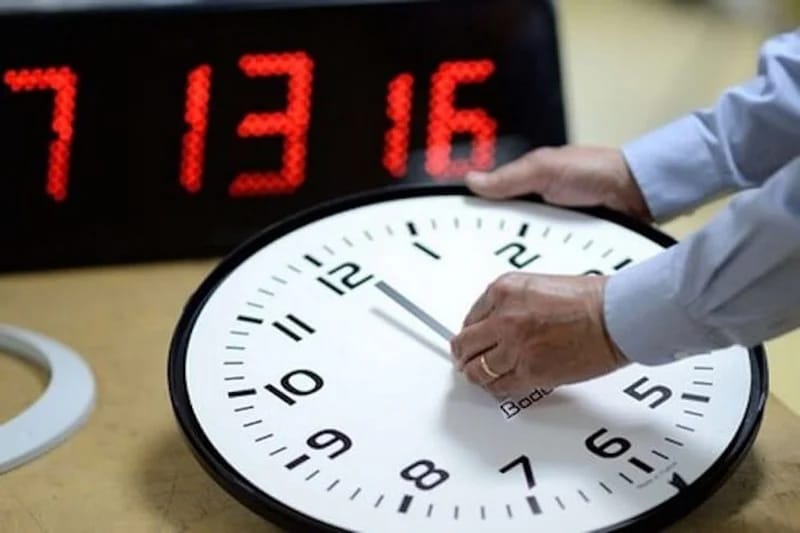 ابتداء من شتنبر المقبل .. وزارة الانتقال الرقمي تعيد ضبط الساعة القانونية للمملكة