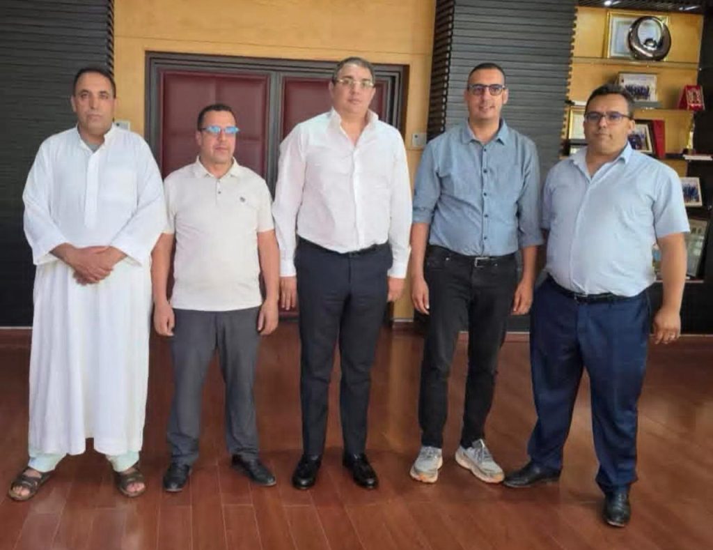 بركات يستقبل فاعلين من آيت بوكماز لتدارس الإشكالات التنموية والبحث عن حلول عملية