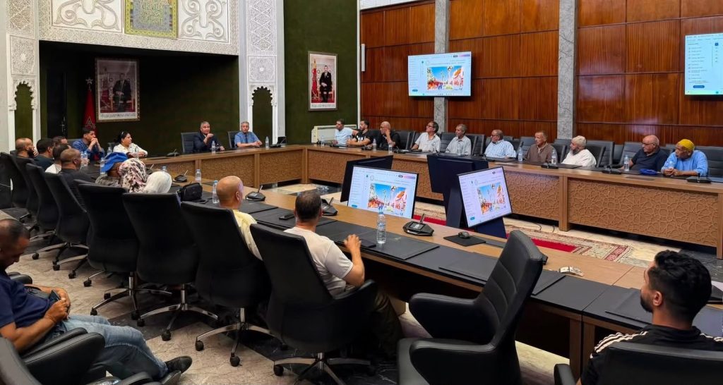 الإدريسي يعقد اجتماعا تشاوريا حول مشروع تهيئة حي طوالة بوطويل بباب دكالة