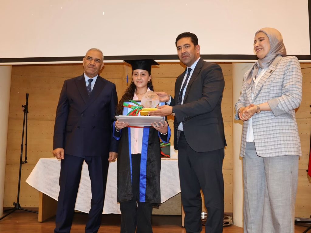 بوعرورو يحتفي بمتفوقي جهة الشرق في حفل التميز الجهوي للموسم الدراسي 2025- 2026