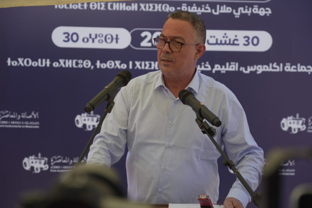 فوزي لقجع من أجلموس: “عقد تنموي” لخمس سنوات يربط وعود البام بالأرقام والمحاسبة