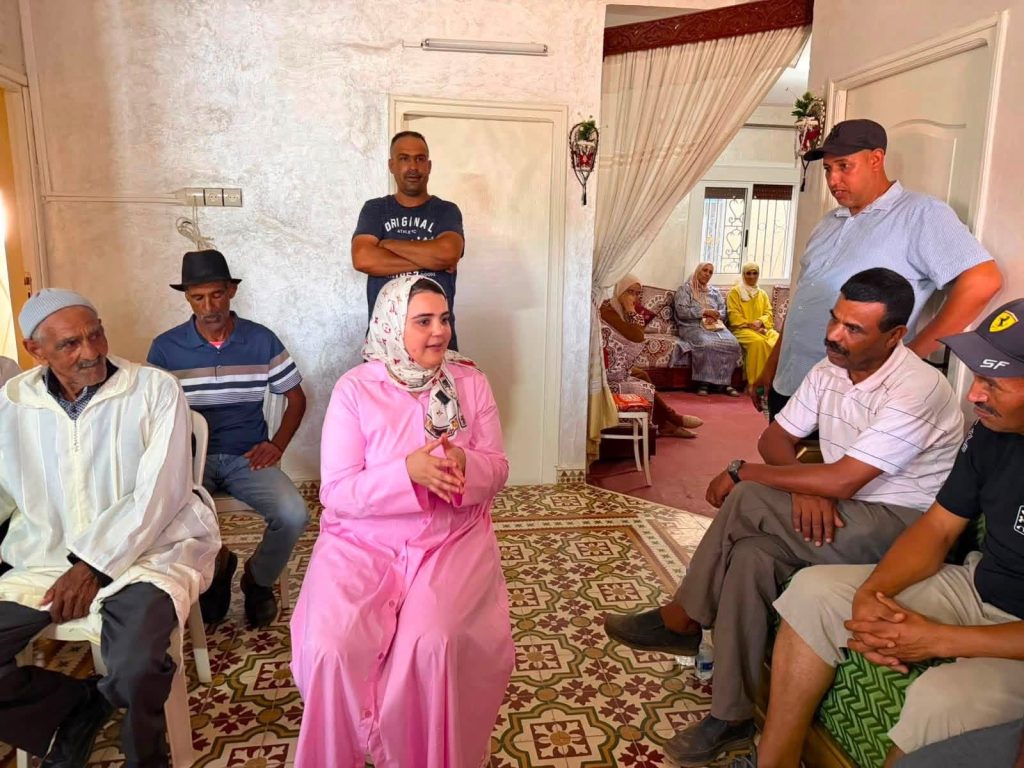 زينب السيمو تؤطر لقاءً تنظيمياً وتواصلياً مع نساء وشباب ريصانة