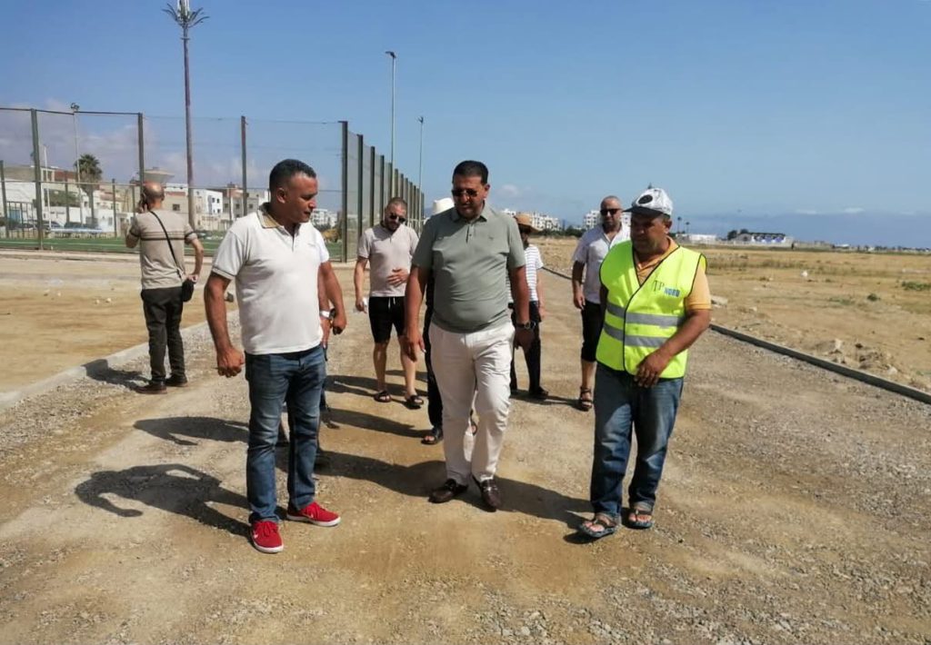 مرتيل تعزز بنيتها الرياضية .. المرابط يتفقد أشغال ملعب لكرة القدم الشاطئية بالديزة استعدادا للبطولة الوطنية