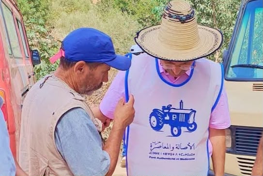 العربي المحرشي يقود حملة البام بجماعة تروال ويستمع إلى انتظارات الساكنة