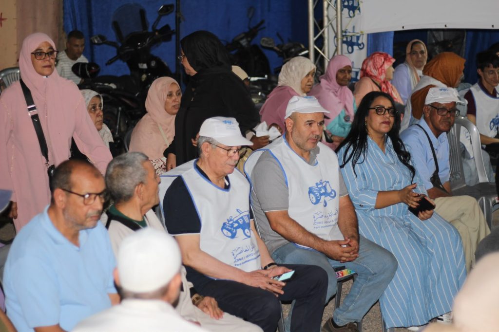 آيت أورير .. التويزي يقود جولة ميدانية لتعزيز التواصل مع الساكنة وشرح البرنامج الانتخابي
