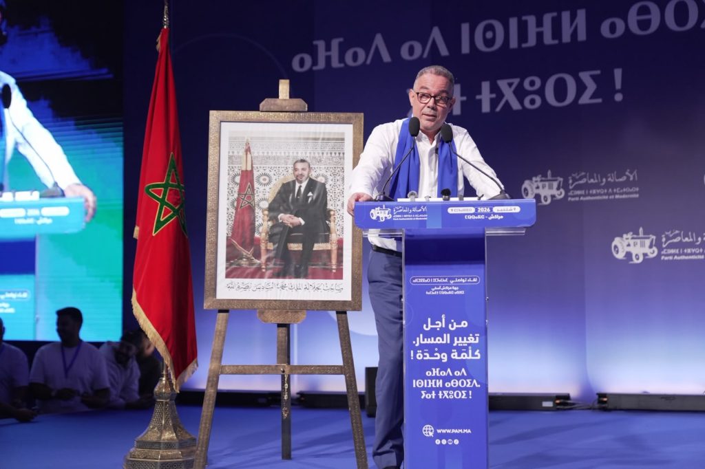 لقجع من مراكش: حان وقت مواجهة البرامج بدل السجالات السياسية