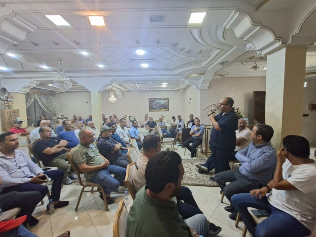 في آخر يوم للحملة.. بام طنجة يجمع أكثر من 200 صانع تقليدي لعرض برنامجه الانتخابي