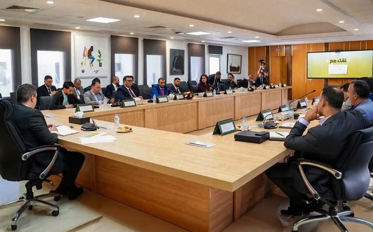 عبقري يعقد لقاء تشاوريا مع الهيئة الوطنية للشباب والديمقراطية ورؤساء الشبيبات الحزبية