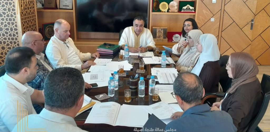 مكتب مجلس عمالة طنجة- أصيلة يعقد اجتماعا للتحضير للدورة الاستثنائية لشهر نونبر 2026