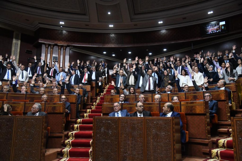 مجلس النواب يصادق بالأغلبية المطلقة على البرنامج الحكومي