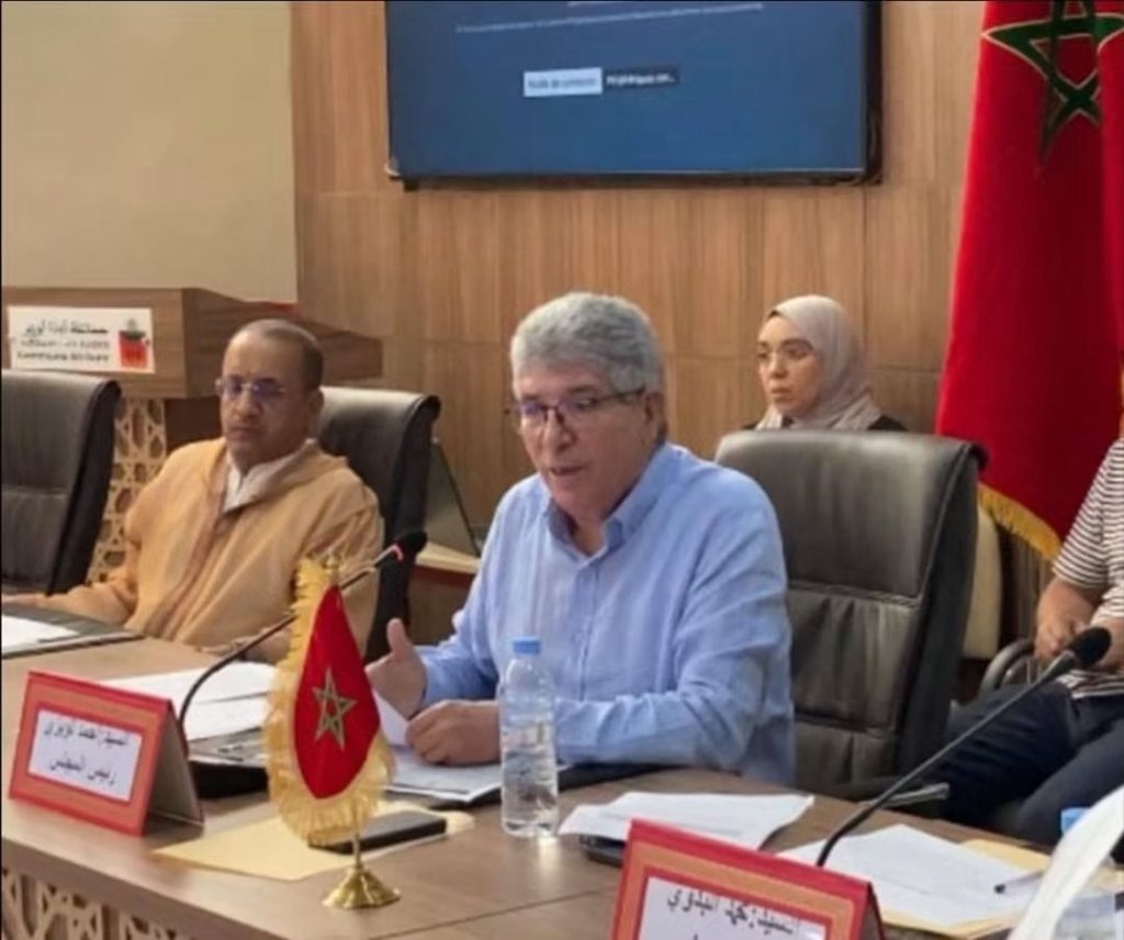 مجلس جماعة آيت أورير يعقد دورة أكتوبر ويتدارس ملفات تنموية وثقافية ومالية